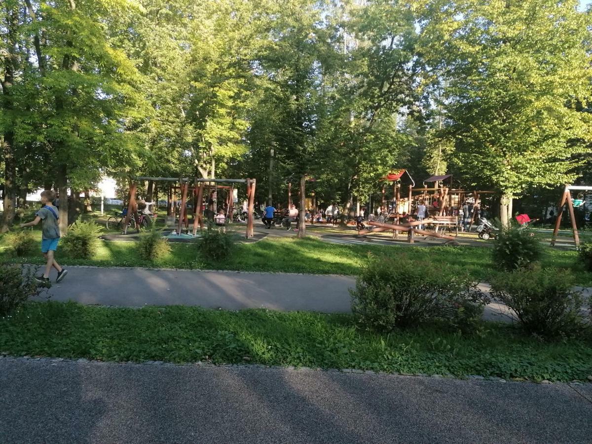 Pokoje Nad Raba Myślenice Esterno foto